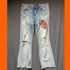 ZARA - Embroidered Denim Jeans